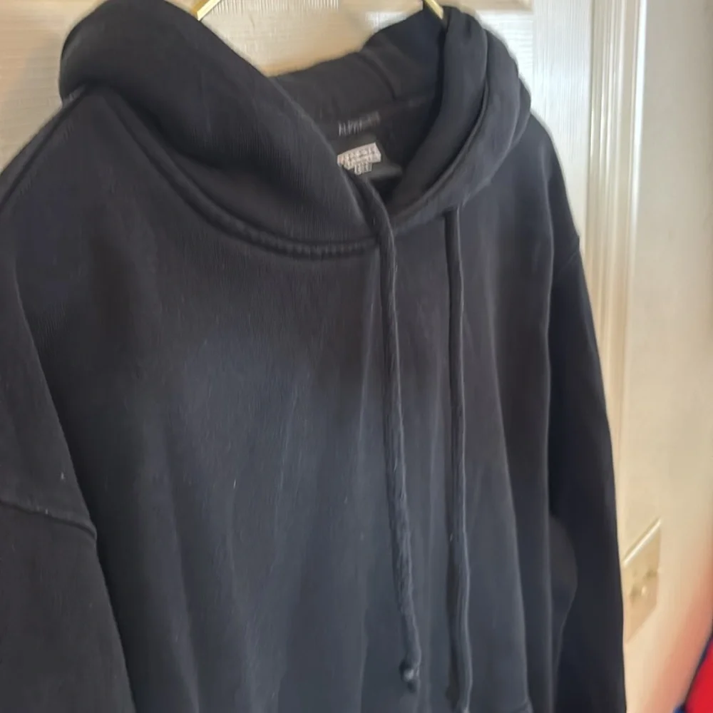 Alphalete Men's Black Hoodie Sweater